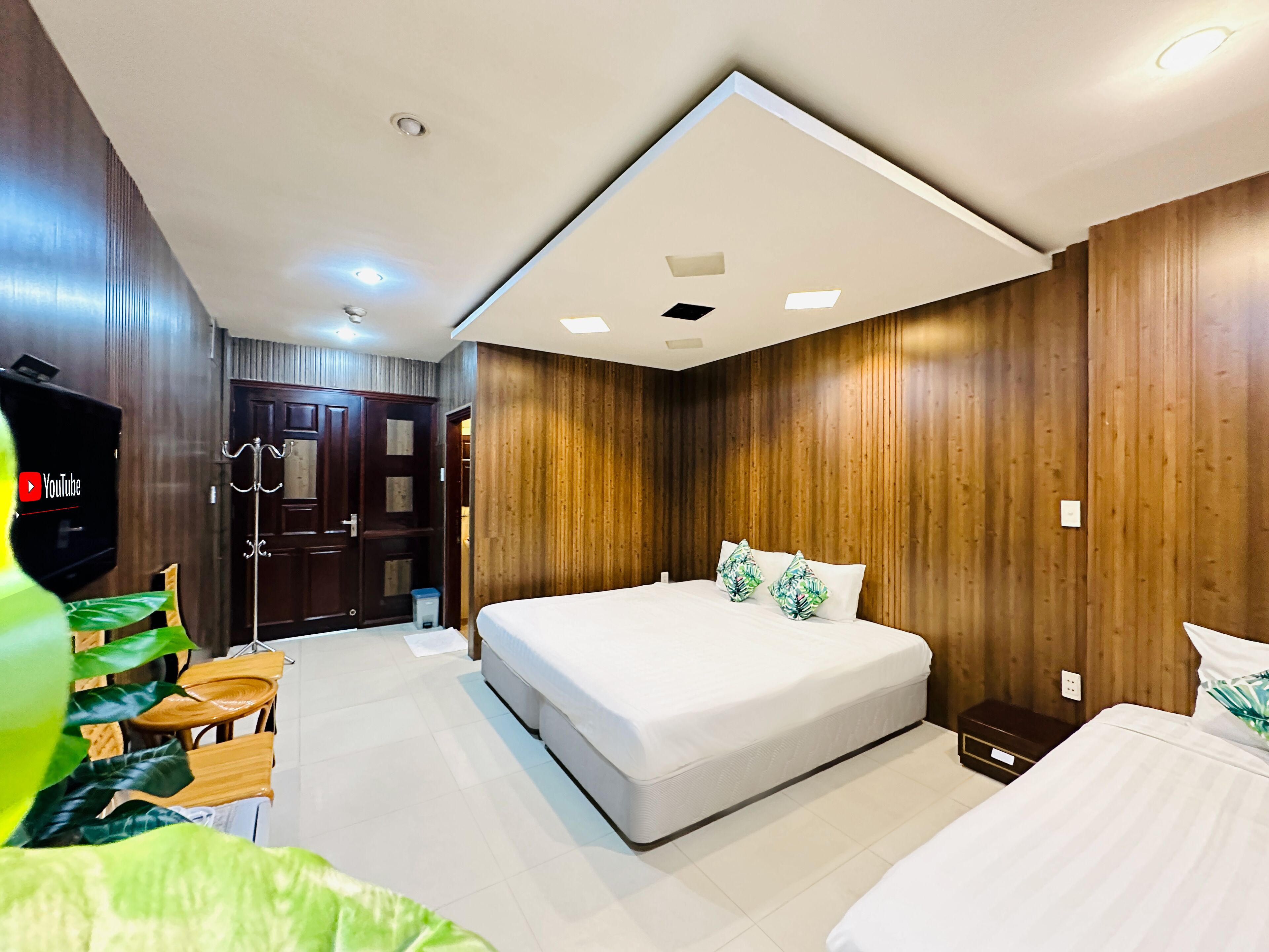 basic triple room | minibar, in-room safe, desk, soundproofing