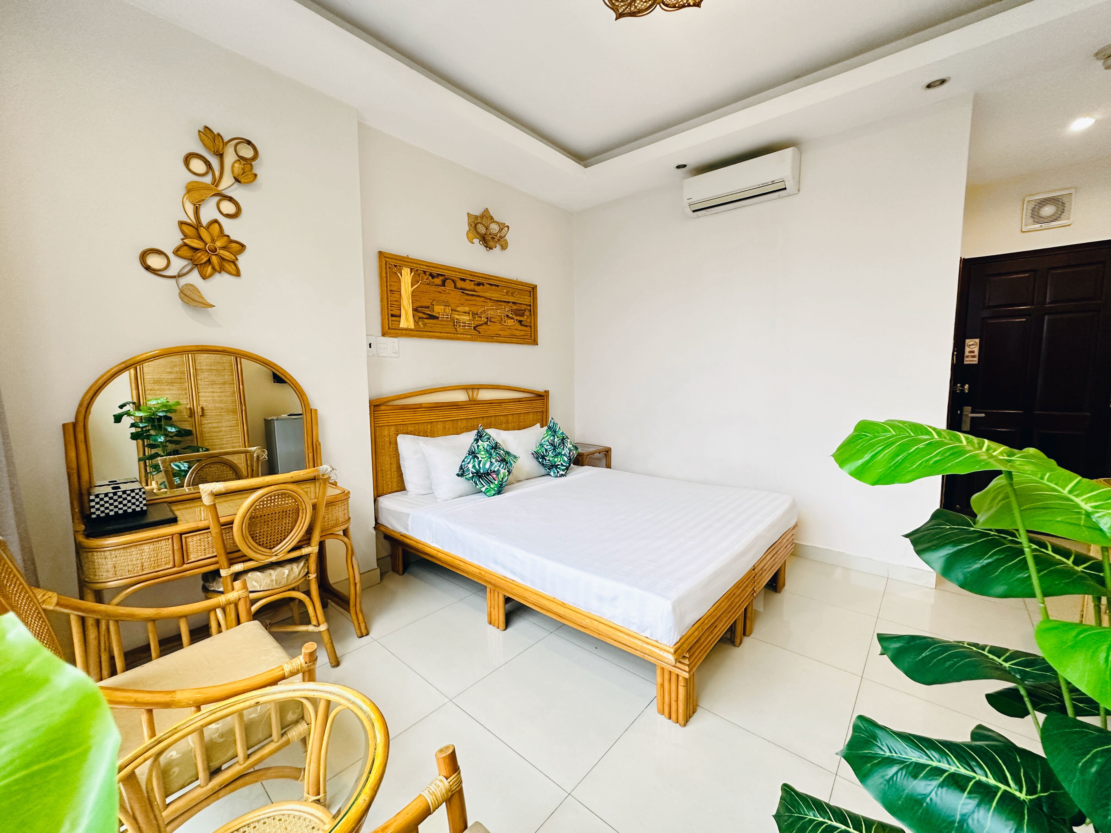 premium double room | minibar, in-room safe, desk, soundproofing