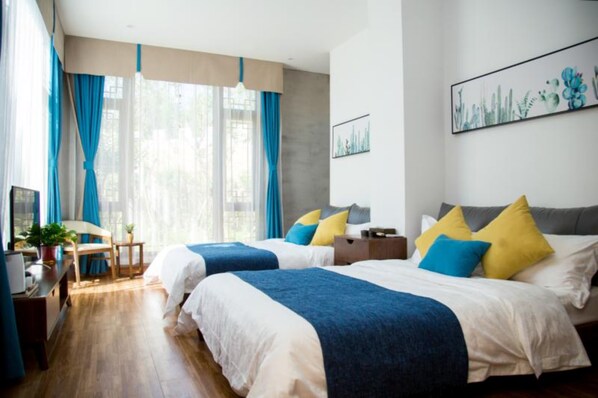 Standard Twin Room | Free WiFi - Yiyun Chunshe Meisu Hebi (Hebi)