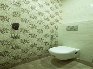 Shower, towels