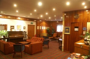 Reception - MacDougall Clansman Hotel (Inverness)