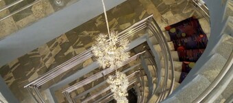 Signatious Hotel and Suites Delta