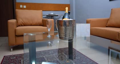 Signatious Hotel and Suites Delta
