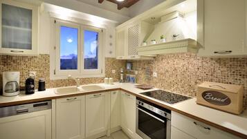 Villa, 4 Bedrooms, Sea View | Private kitchen | Full-sized fridge, microwave, oven, stovetop