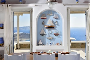 Villa, 4 Bedrooms, Sea View | In-room dining