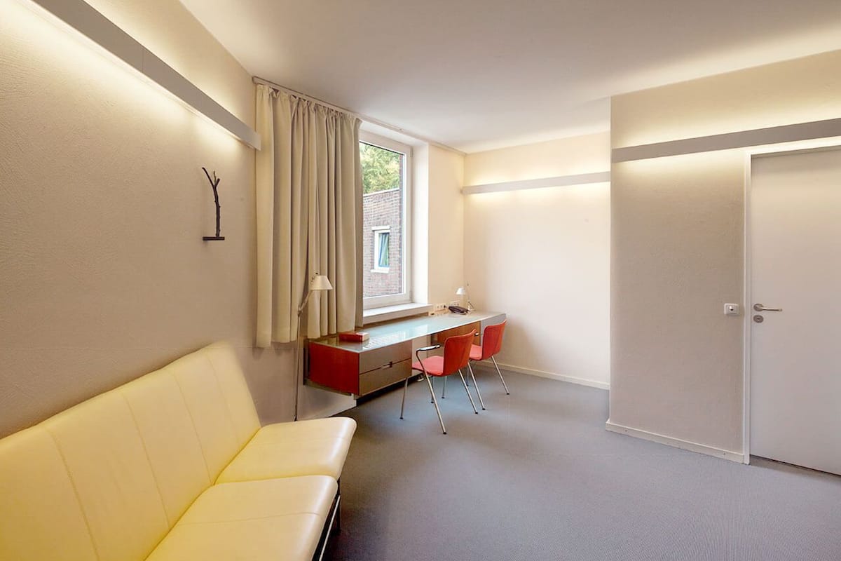 basic double room | hypo-allergenic bedding, desk, blackout curtains, rollaway beds