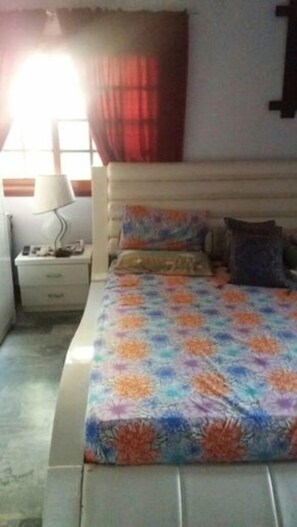 Rumah Eksekutif, 1 Tempat Tidur King, akses difabel, Bebas Asap Rokok | Tirai kedap cahaya dan Wi-Fi gratis