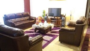 Unclassified image, 3 of 6, button - platinum guest house (Karachi)