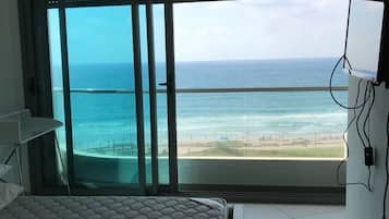 Design Apartment, Multiple Beds, Non Smoking | Desk, free WiFi