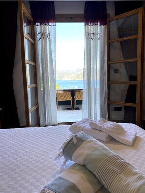 Kahden hengen huone (yksi tai kaksi sänkyä) | Ilmaiset minibaarituotteet, tallelokero huoneessa