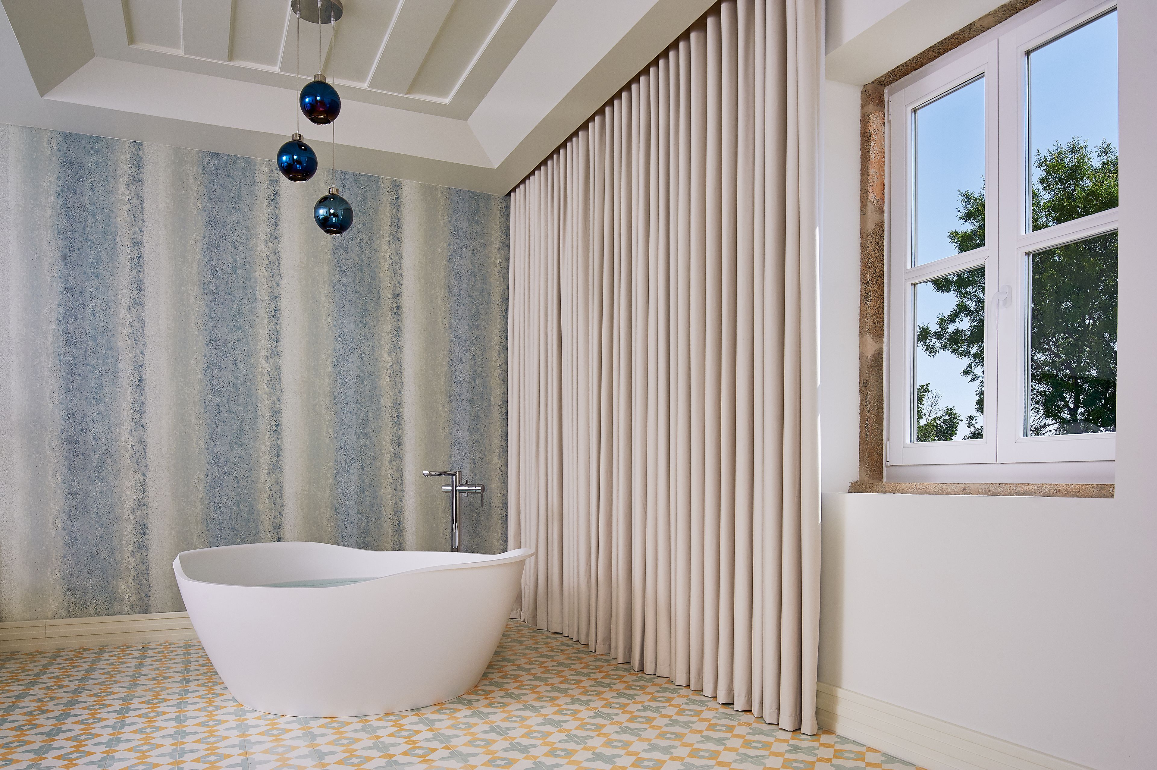 suite king deluxe | deep-soaking bathtub