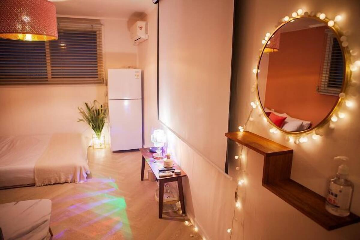 12 Schlafzimmer, Verdunkelungsvorhänge, Bügeleisen/Bügelbrett