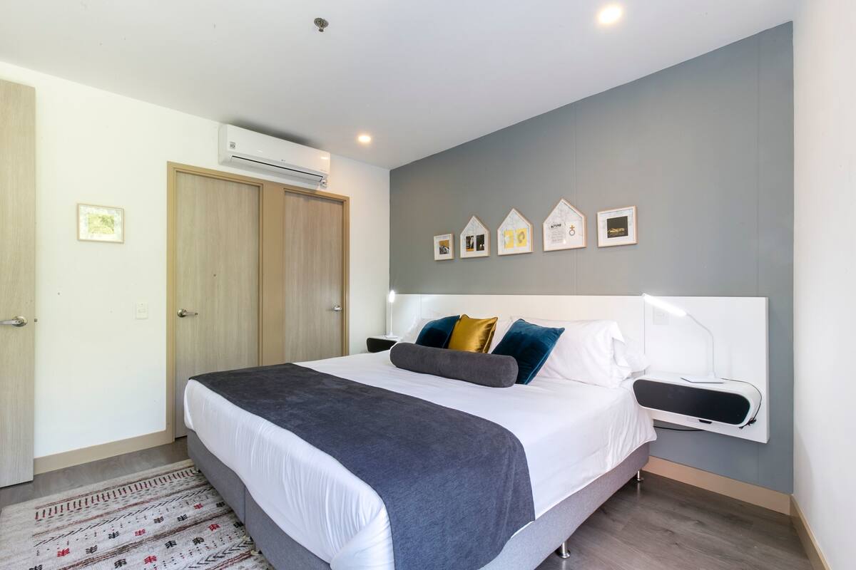 1 bedroom, premium bedding, pillow-top beds, in-room safe
