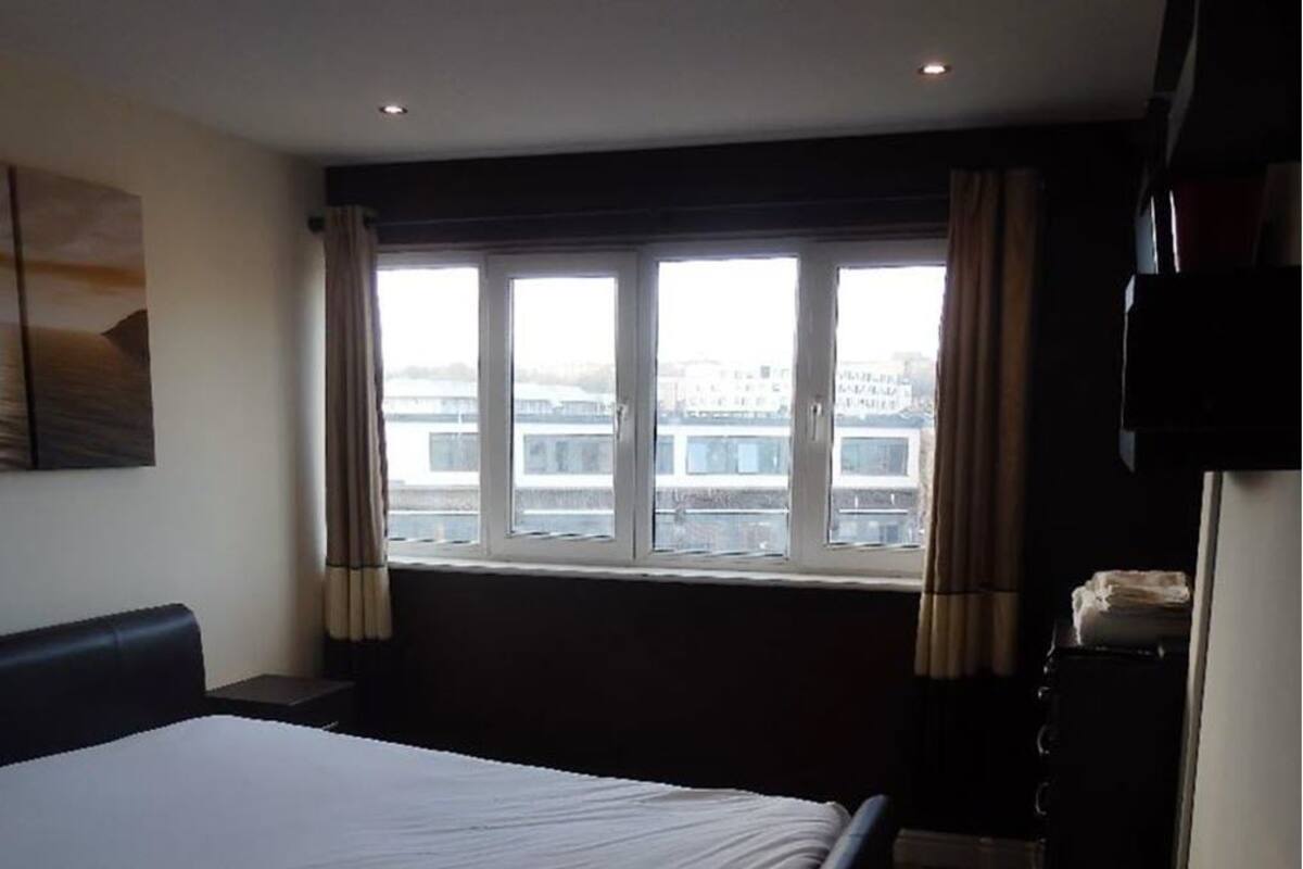 Apartment, 2 Bedrooms (Bar in the Bar) | Free WiFi, bed sheets