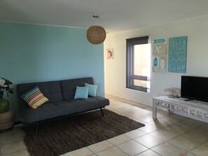 Standard Room | Living area