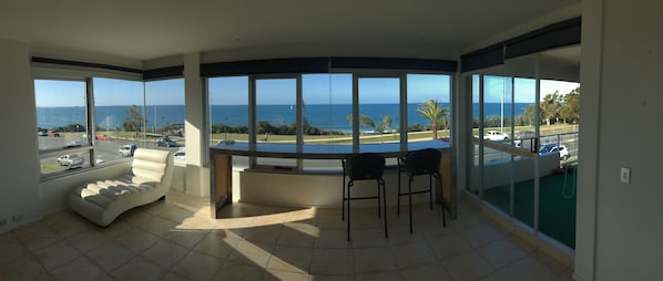 Standard Room | Living room