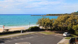 Unclassified image, 5 of 21, button - Jedda Unit 5 (Mooloolaba)