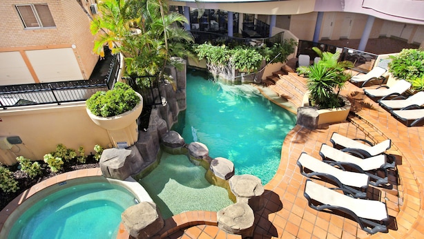 Outdoor pool - Nautilus 21 (Mooloolaba)