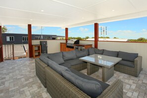 Tempat makan outdoor