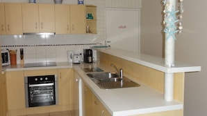 Standard Room | Private kitchen - Pacific 1/103 (Buddina)