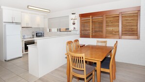 Chambre Standard | Restauration dans la chambre