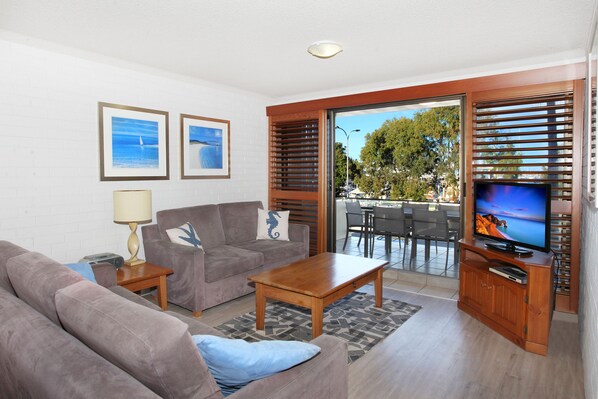 Standard Room | Living area