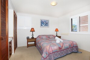 مكواة/لوح كي وأسرّة أطفال/رضّع وملاءات أسرّة