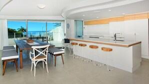 Unclassified image, 5 of 36, button - Sirocco 201 (Mooloolaba)