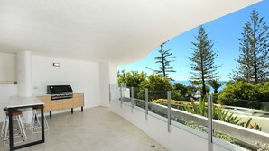 Unclassified image, 4 of 36, button - Sirocco 201 (Mooloolaba)