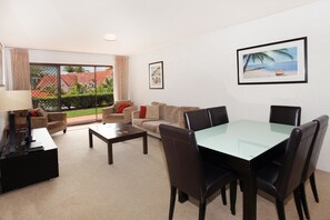 Standard Room | Living area