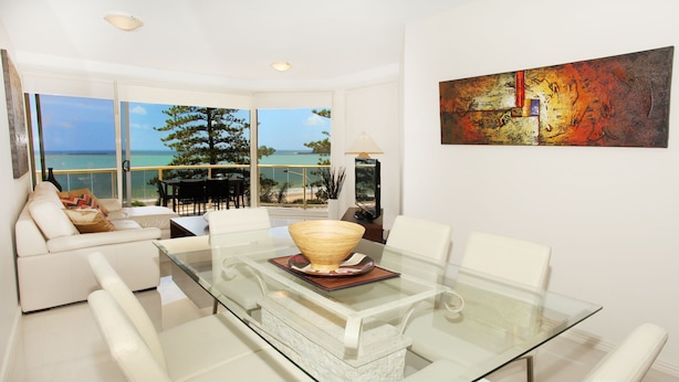 In-room dining - Zanzibar 404 (Mooloolaba)