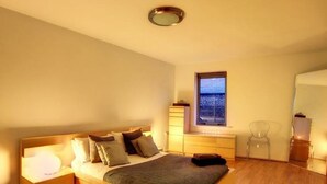 Deluxe Apartment | Free WiFi, bed sheets - No.86 and 98 (Newcastle-upon-Tyne)