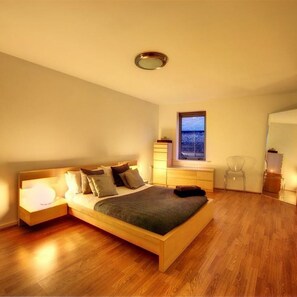 Leilighet – deluxe | Wi-fi (inkludert) og sengetøy