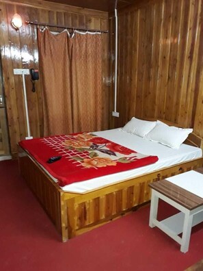 6 chambres, matelas mémoire de forme, coffres-forts dans les chambres