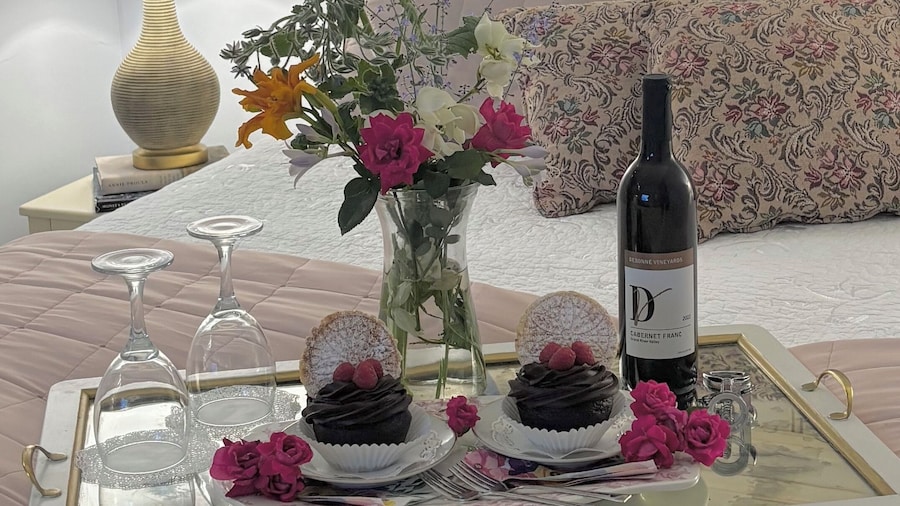 The Lincoln Short North B&B