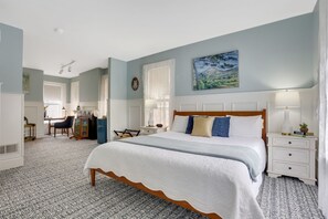 Deluxe Suite, Multiple Beds, Non Smoking, Private Bathroom | Front of property - The Lincoln Short North B&B (Columbus)