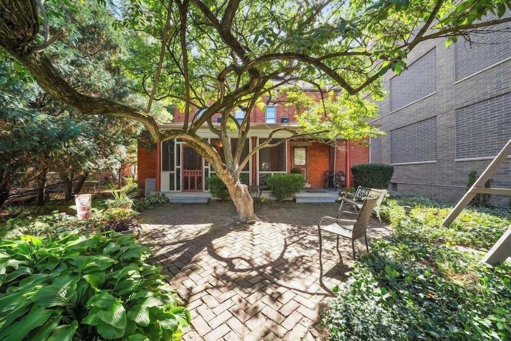 The Lincoln Short North Bed, Breakfast, & Boutique Accommodations by null