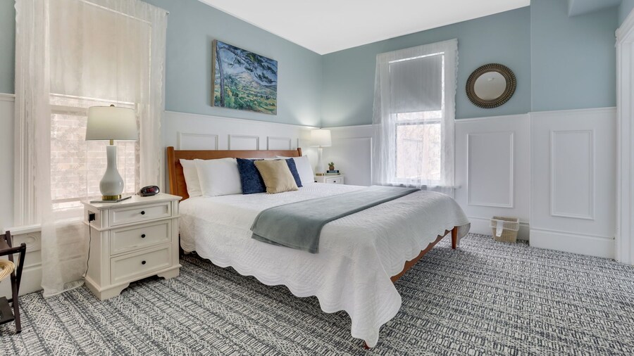 The Lincoln Short North B&B
