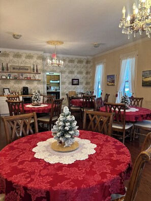 Reception - The Lincoln Short North B&B (Columbus)