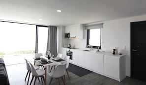 House, 2 Bedrooms (1st Floor) | Living room