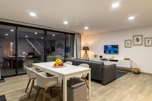 House, 2 Bedrooms, Ground Floor | Living room | Flat-screen TV