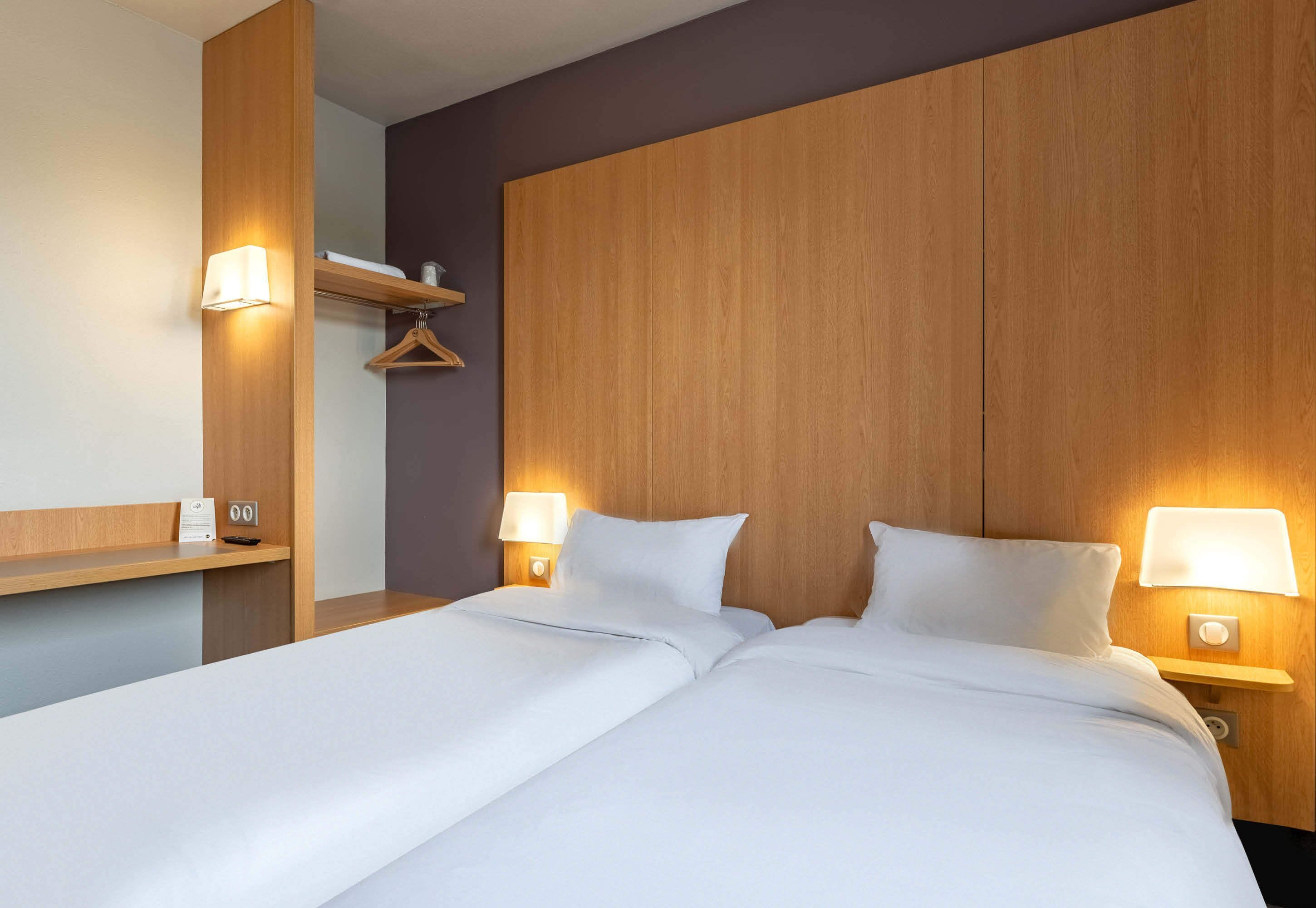 twin room, non smoking | desk, soundproofing, free cots/infant beds, free wifi