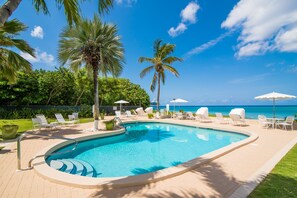 Outdoor pool - Cocoplum #3 by Cayman Vacation (Seven Mile Beach)