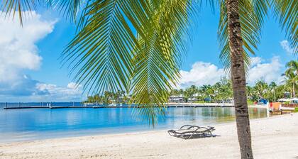 Colonial Kai by Cayman Vacation