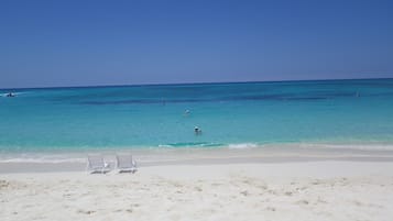 Di pantai