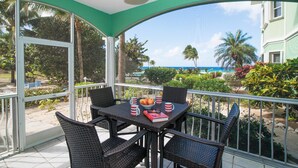 Deluxe appartement, terras, uitzicht op zee | Terras