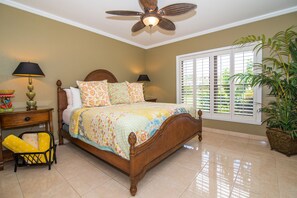 Condo Deluxe, patio, vue sur la mer | 2 chambres, literie fournie