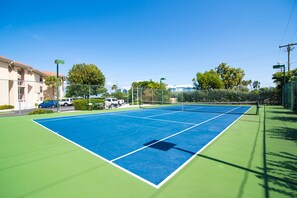 Tennis court - Georgetown Villas #113 by Cayman Vacation (Seven Mile Beach)