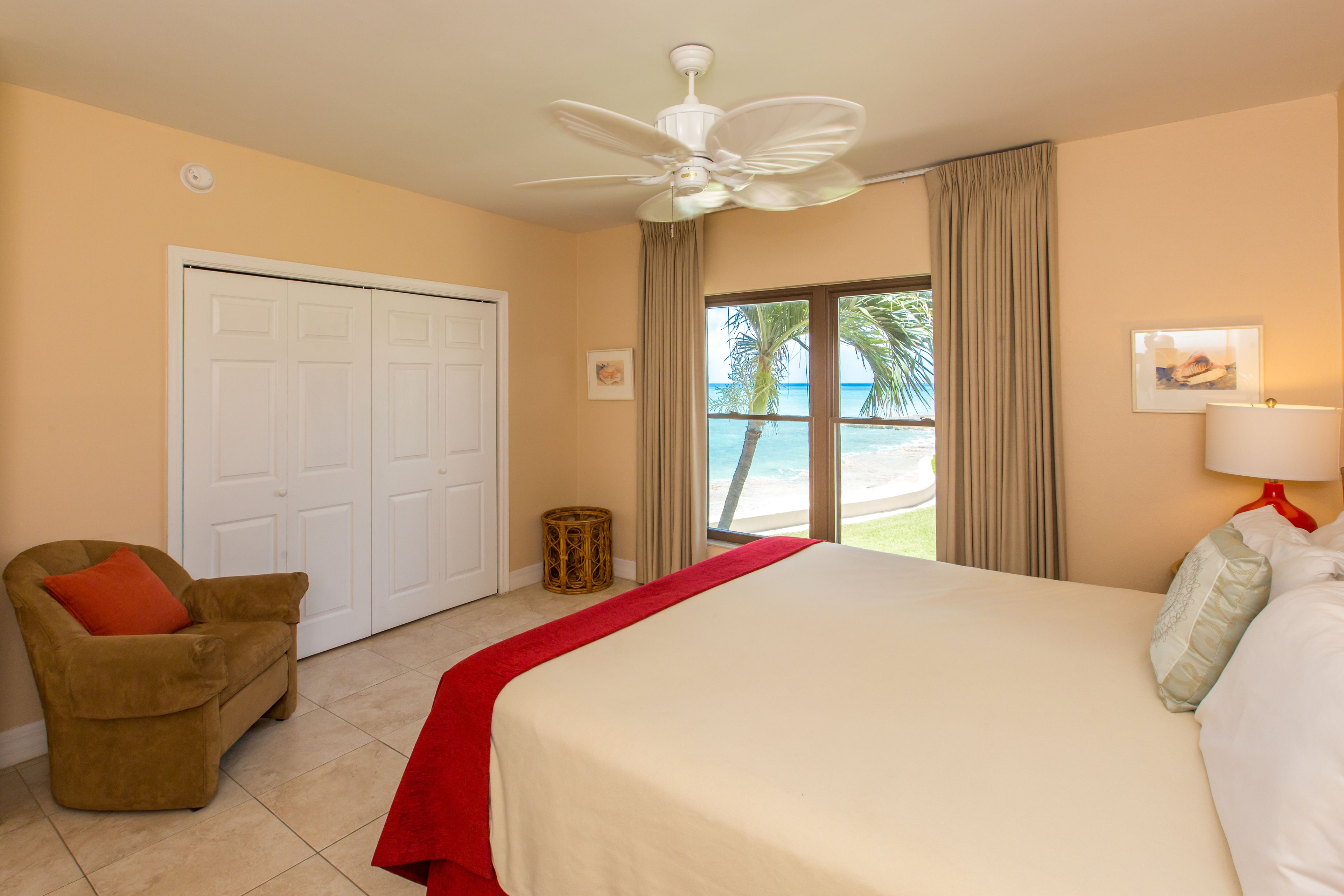 2 bedrooms, bed sheets