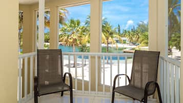 Condo Deluxe, sân hiên, quang cảnh eo biển | Hiên